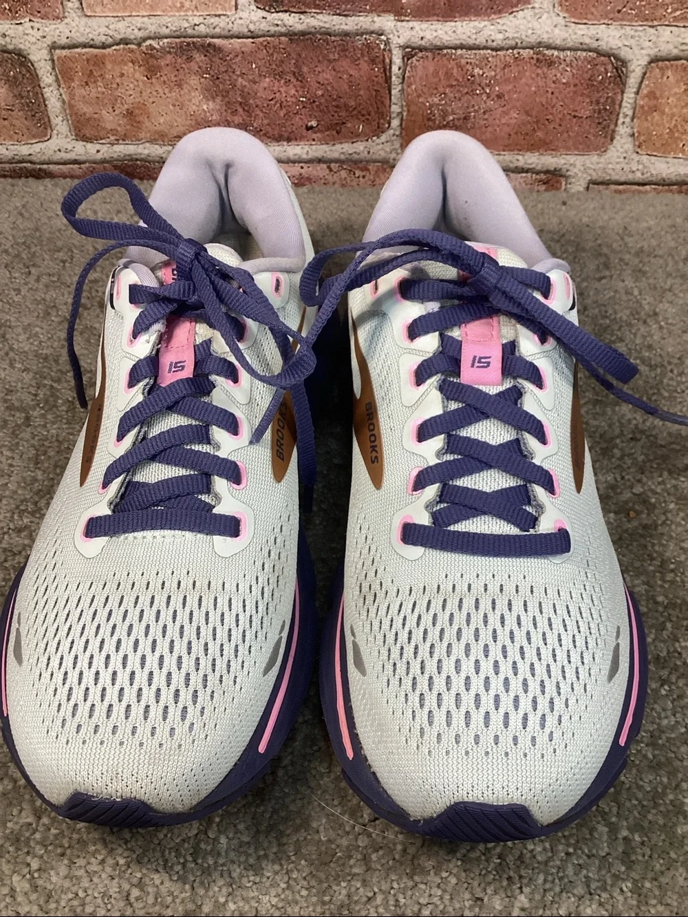 Brooks Ghost 15 women’s running shoes sneakers size 6.5